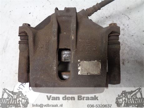 Citroen C3 1.2 VTi 2010-2016 Remklauw links voor