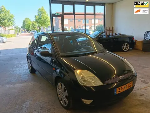Ford Fiesta 1.6-16V First Edition met Airco met Nieuwe Apk