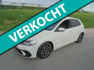 Volkswagen POLO Volkswagen Polo 1.0 Life Edition Automaat airco ecc lmv navigatie 15.000km