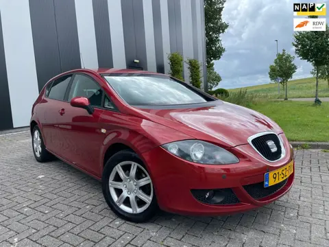 Seat Leon 1.6 Stylance Nw APK-Clima-Cruise-Pdc-Lmv-Trekhaak