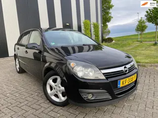 Opel Astra 1.6 Essentia Airco-Cruise-Elekpakket-2 Sleutels