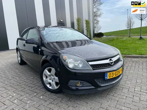 Opel Astra GTC 1.6 Cosmo Nw APK-Clima-Cruise-Pdc-Trekhaak