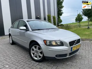 Volvo S40 1.8 Edition II Clima-Cruise-Pdc-Lmv-Trekhaak