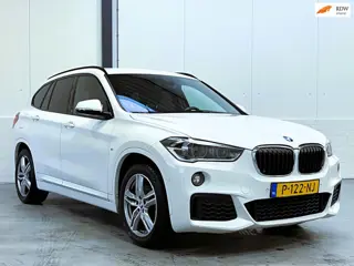 BMW X1 SDrive18i High Executive M Sport|Trekhaak|Harman Kardon