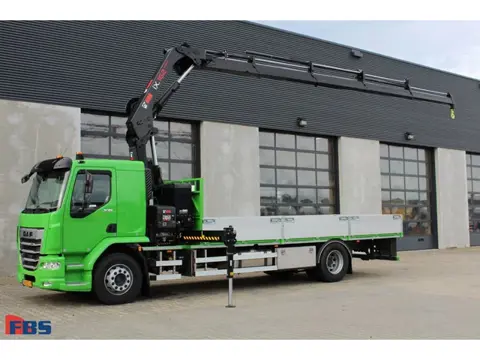 DAF XB310 FA met HIAB 162E-4 (E-PTO) Volledig elektrische kraan | Kraanwagen | 16 tonmeter | Geschik
