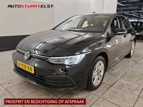 Volkswagen Golf 1.0 TSI Life 1e Eigenaar | Volledig onderh | NAP | BTW | Trekhaak | Camera | Elek St