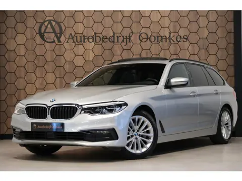 BMW 5-serie Touring 530i High Executive *Sportline* |Panoramadak/Leder/Head-Up/Trekhaak 57dkm!!!!