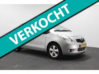 Toyota Yaris 1.3 VVTi Luna | Climate control | Elektrische ramen | Sportvelgen | Parkeersensoren