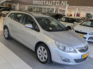 Opel Astra Sports Tourer 1.4 Cosmo Airco, Cruise Control, Stuurbekrachtiging