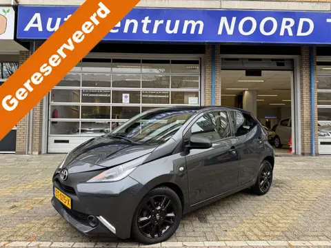 Toyota Aygo 1.0 VVT-i x-fun 70548KM! NAP | Airco | Bluetooth | LED dagrijverlichting | Lichtmetalen 