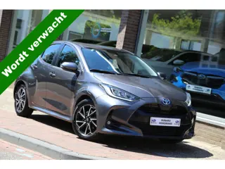 Toyota Yaris 1.5 Hybrid Dynamic Navi LED Camera ACC