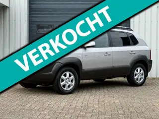 Hyundai Tucson 2.7i V6 4WD Style 2e EIG / AUTOMAAT / LEER