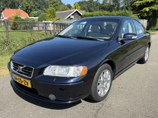 Volvo S60 2.5T Momentum Xenon/Navi/ECC/Cruise/ NL-AUTO!