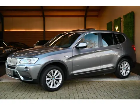 BMW X3 XDrive35i High Executive - Stuurverwarming - Achterbank Verwarmd - Xenon - Keyless Entry - Pa