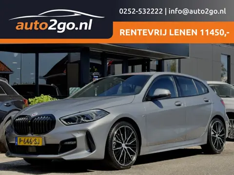 BMW 1-serie 118i AUT7 M-SPORT EXECUTIVE LEDER NAVI CAMERA DIGI-DASH APLLE-CARPLAY LED LMV PDC