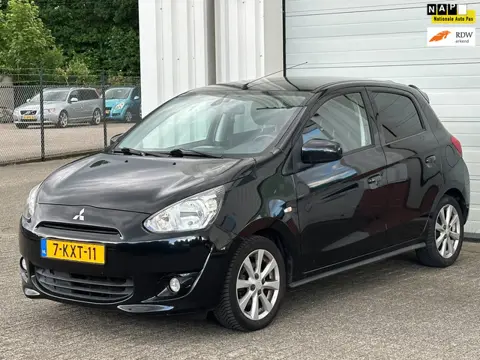 Mitsubishi Space Star 1.2 Intense+ | Keyless | Climate Control | Luxe Uitvoering!