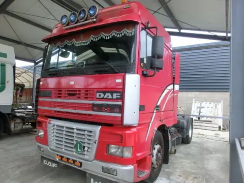 DAF XF 95.430 95XF 430 Euro3 with Headlights Manual Gearbox ZF