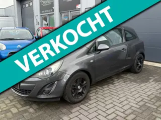 Opel Corsa 1.2 AIRCO | CRUISE | PARKSENSOR | LM-VELGEN | APK |