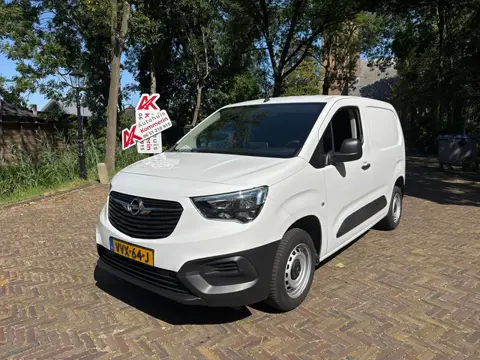 Opel Combo 1.5 BlueHDi L1H1. 1e eigenaar, carplay. Wij zijn altijd de goedkoopste met de beste Vakga
