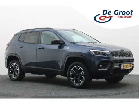 Jeep Compass 4xe 240 Plug-in Hybrid Electric Trailhawk Panoramadak, Leder/Stof, ACC, Camera, Apple C