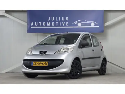 Peugeot 107 1.0-12V XR LED Nieuwe APK Garantie!