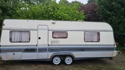 Fendt diamant 590 Inclusief voortent.