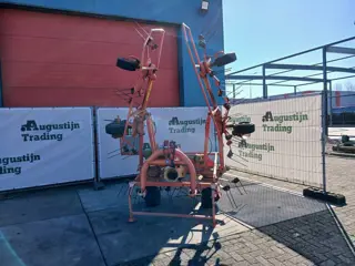 Kuhn Hooischudder