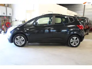 Kia Venga 1.4 CVVT DynamicPLusLine Panoramadak trekhaak navigatie camera verwacht