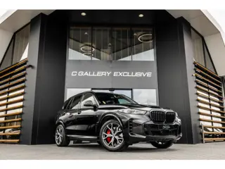 BMW X5 xDrive50e - M Sport Pro | Skylounge | B&W | Kuipstoelen | Luchtvering