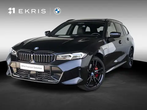 BMW 3 Serie Touring 330e xDrive | M Sportpakket Pro | Innovation Pack | Verwarmd Stuurwiel | Harman 