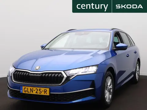 Skoda Octavia Combi 1.5 TSI First Edition | Zwenkbare trekhaak | ACC | PDC | Led |