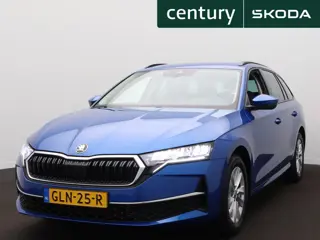 Skoda Octavia Combi 1.5 TSI First Edition | Zwenkbare trekhaak | ACC | PDC | Led |