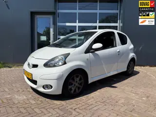 Toyota Aygo 1.0-12V Dynamic Navigator