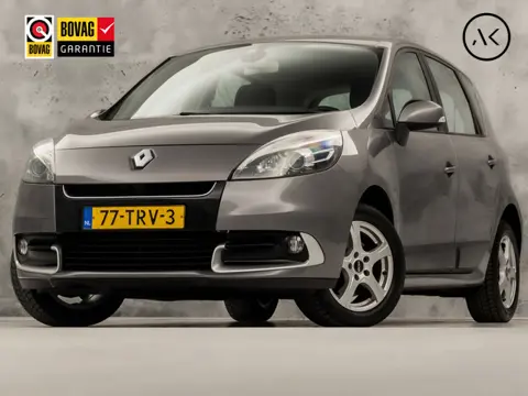 Renault Scénic 1.6 Sport (NAVIGATIE, AIRCO, CRUISE, TREKHAAK, SPORTSTOELEN, NIEUWE APK, NIEUWSTAAT)