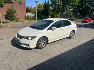Honda Civic 1.3 IMA Hybrid Black leather White Matallic Automaat