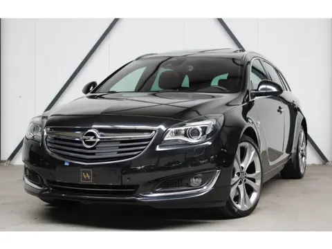 Opel Insignia Sports Tourer 2.0 T Cosmo 4x4 l ALLE OPTIES l 250 PK l Zeer netjes