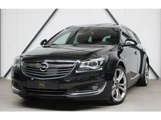 Opel Insignia Sports Tourer 2.0 T Cosmo 4x4 l ALLE OPTIES l 250 PK l Zeer netjes