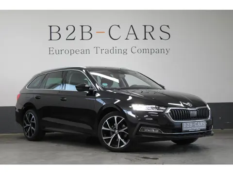 Skoda Octavia Combi 1.5 e-TSI Ambition | LED | Virtual | Trekhaak