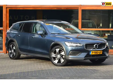 Volvo V60 Cross Country B5 AWD | Panoramadak | Adaptive Cruise | Harman/Kardon | Stoel + Stuur verwa