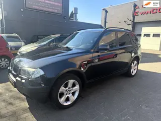 BMW X3 2.0i High Executive APK 08-2027