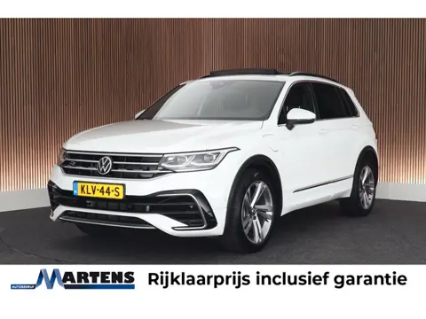 Volkswagen Tiguan 1.4 TSI 245pk eHybrid R-Line Trekhaak Camera Panoramadak Virtual Cockpit Navigatie