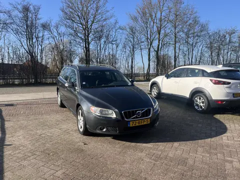 Volvo V70 1.6 T4 Limited Edition AUTOMAAT TREKHAAK LEER STOELVERWARMING NAVI