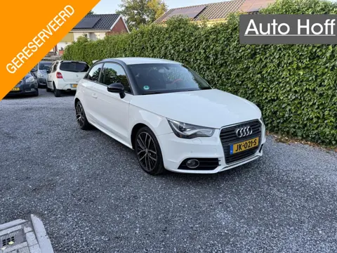 Audi A1 1.6 TDI Ambition Pro Line HANDEL / EXPORT!! | LEES TEKST! | Xenon | Navi | Competition Kit |