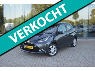 Toyota Aygo 1.0 VVT-i x-play | Camera | Cruise controle | Airco | Bluetooth