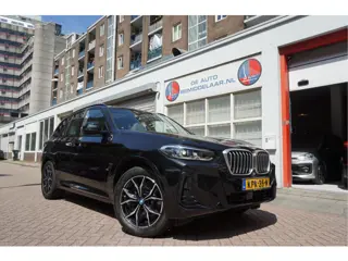 BMW X3 xDrive30e High Executive M-SPORT | Trekhaak | Panoramadak | Adaptive + Lane | BTW auto | Appl