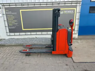 VS-22563 Elektrische stapelaar Linde D08