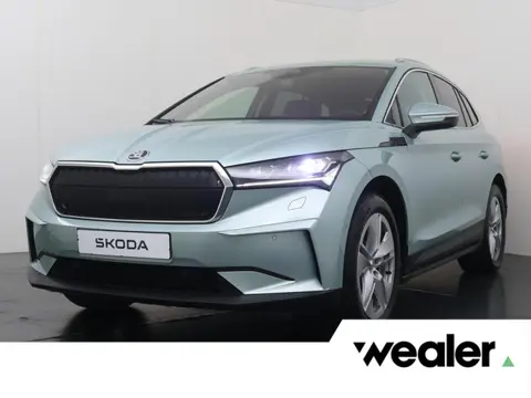 Škoda Enyaq iV 80 Business Edition | 204 PK | SoH 93% | Trekhaak wegklapbaar | Warmtepomp | Adaptive