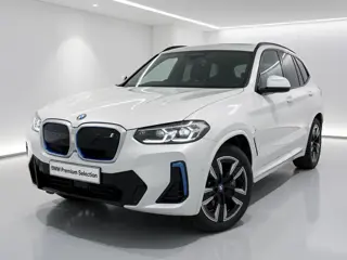 BMW iX3 Executive 80 kWh | 19" | Panorama | Trekhaak | Driving Assistant Professional