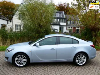Opel Insignia 1.4 Turbo 140pk 5-deurs 143.000km Clima Navi LED PDC