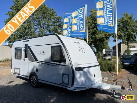 Knaus Sudwind 60 Years 450 FU voortent audioinstallatie